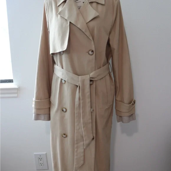 BELLE AND BLOOM Empirical Trench Coat - Beige SIZE Small - Picture 8 of 13